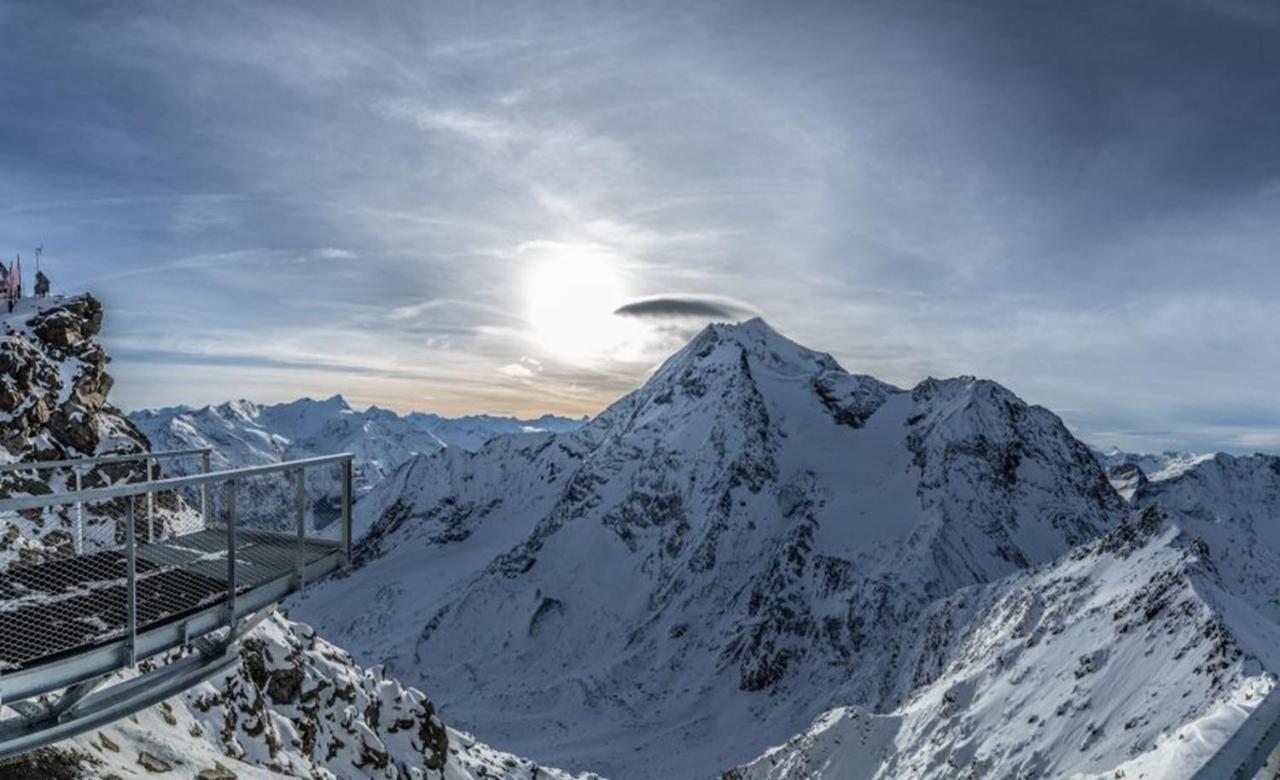 Arc 1950 Appt Luxe 2-4Pers -Skis Aux Pieds-Spa-Piscines Interieure Et Exterieure-Sauna-Hammam Les Arcs  外观 照片